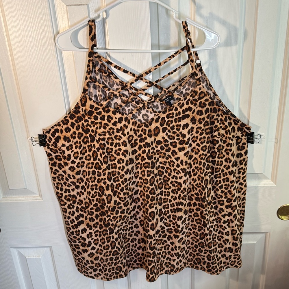 Torrid Sophie criss cross cami